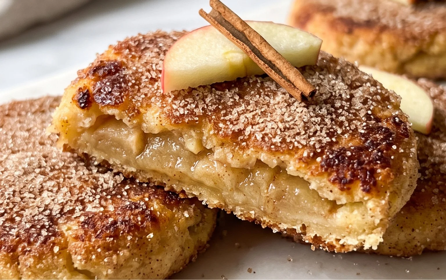 Apfel Zimt Taler mit Zimt und Zucker